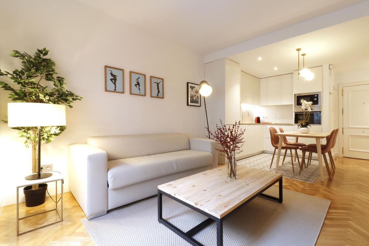 Royal Madrid Apartment Exterior foto