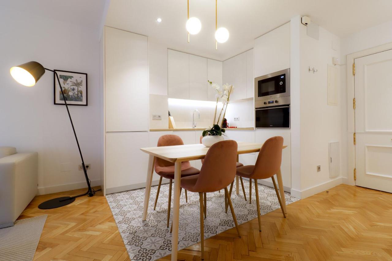Royal Madrid Apartment Exterior foto