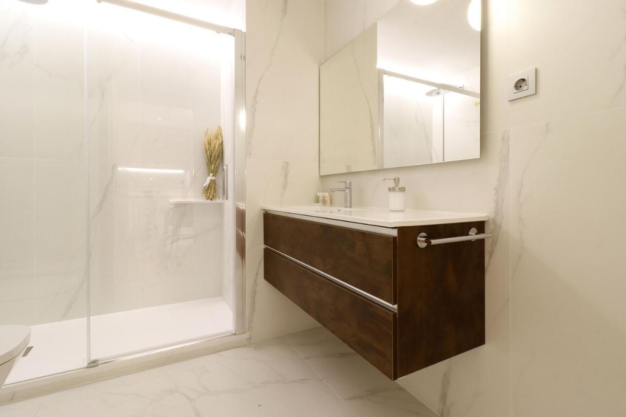 Royal Madrid Apartment Exterior foto