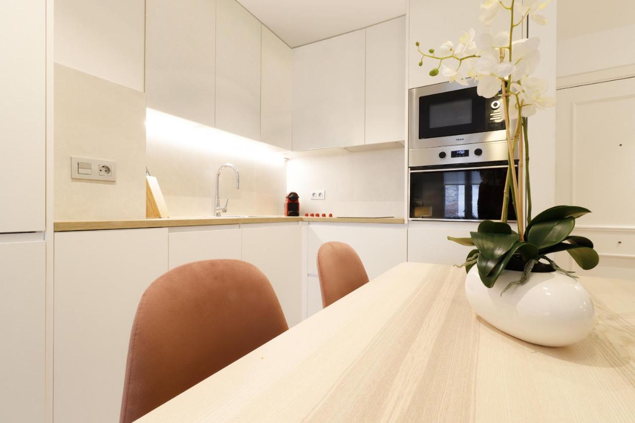 Royal Madrid Apartment Exterior foto