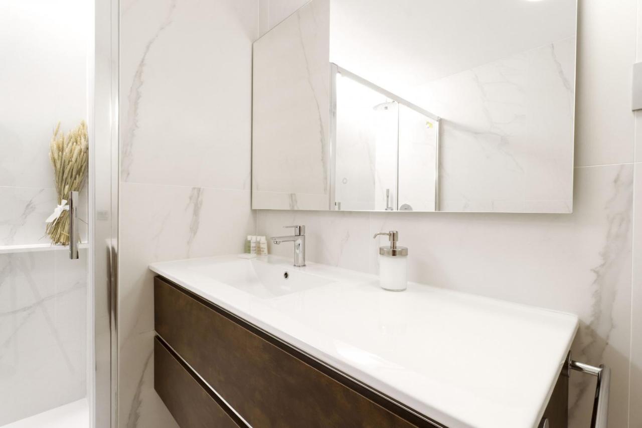 Royal Madrid Apartment Exterior foto